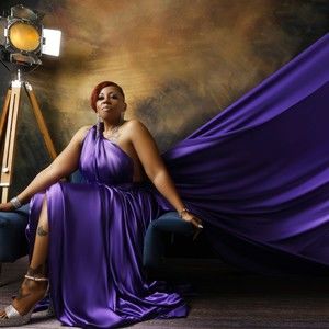 Meet your Posher, Myra